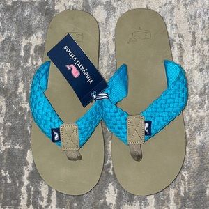 Vineyard Vines Flip Flops